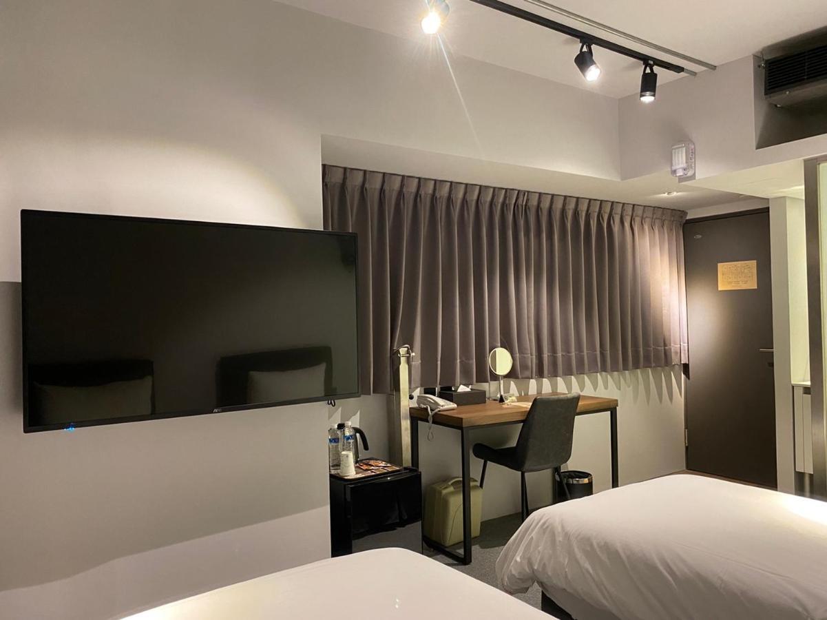Doudian Ddinn Hotel Taichung Exteriör bild