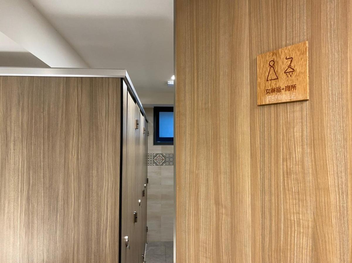Doudian Ddinn Hotel Taichung Exteriör bild