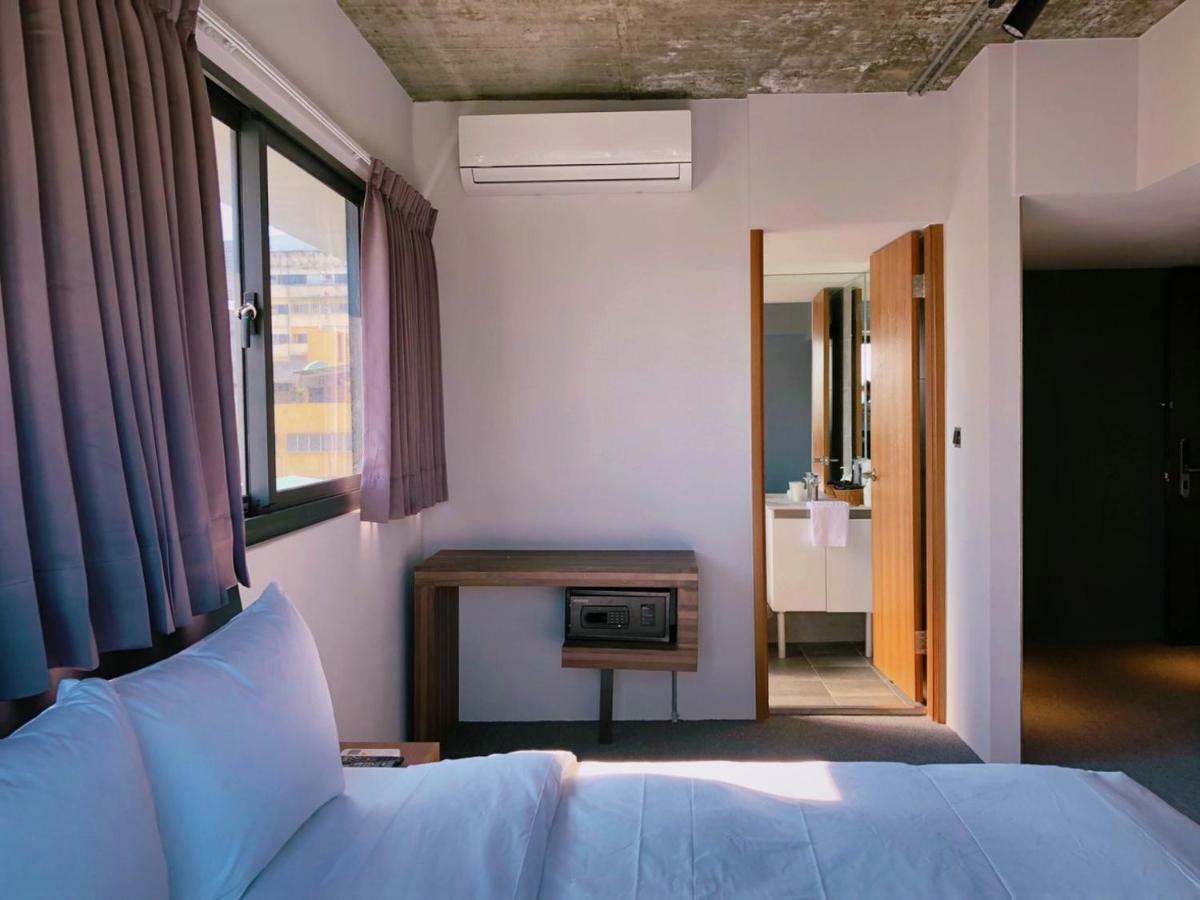 Doudian Ddinn Hotel Taichung Exteriör bild