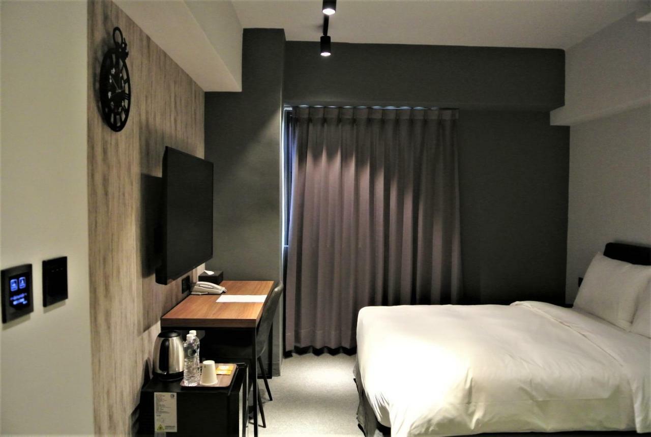 Doudian Ddinn Hotel Taichung Exteriör bild